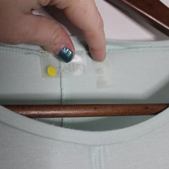 ✨Zella Activewear Mint Green T-shirt Top - Picture 4 of 8